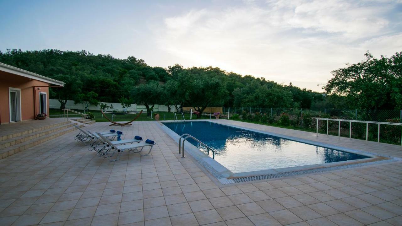 Вілла Corfu Erimitis Agios Stefanos  Екстер'єр фото